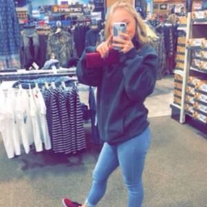 Meet your Posher, Deyshia